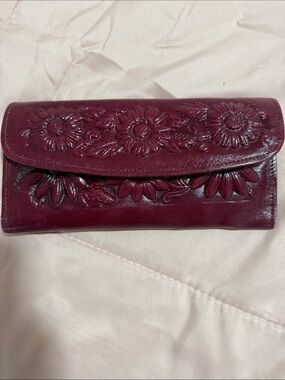 Hand-Tooled Floral Leather Clutch Wallet - Burgundy